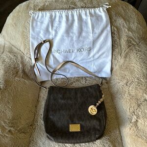 MICHAEL Michael Kors crossbody with dust bag